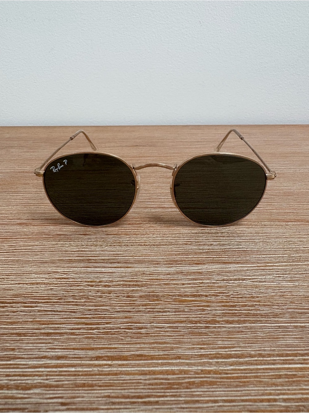 Ray-Ban 50mm Round Gold Frame Polarized Sunglasses with Dark Green Lenses